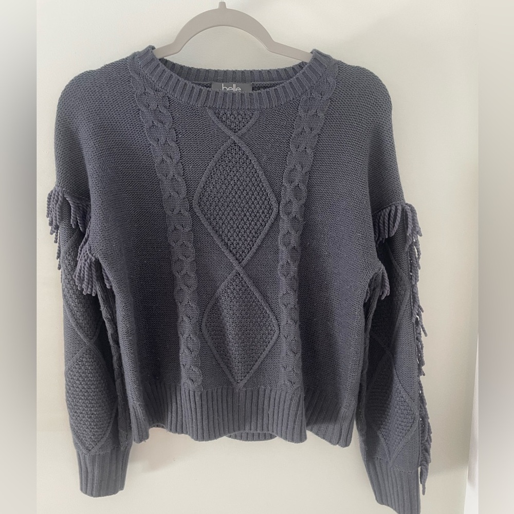 Cute Gray Sweater with Fringe Details